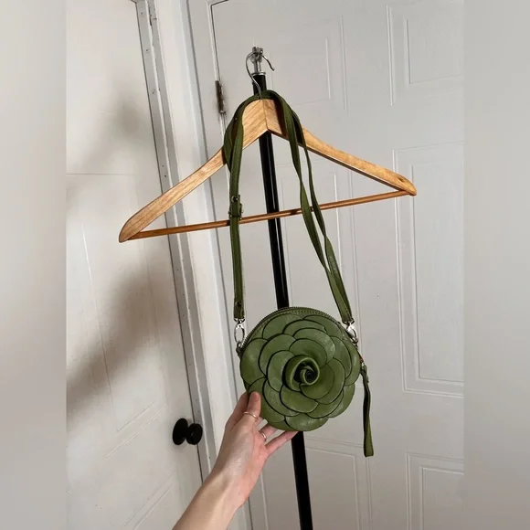 Green Flower Mini Purse - Picture 3 of 4